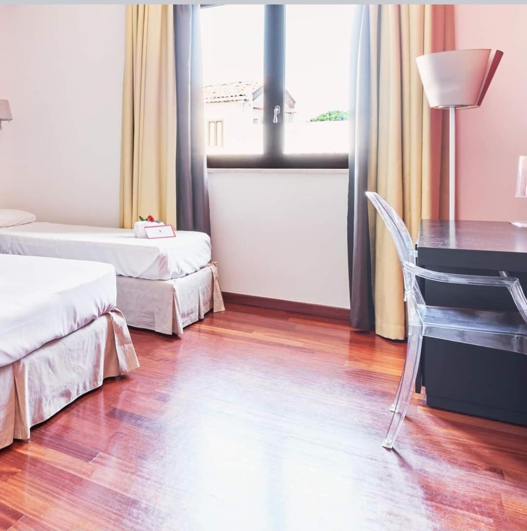 La Chicca Palace Hotel Милаццо Экстерьер фото